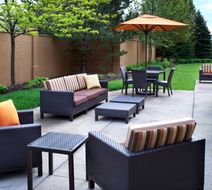 Courtyard Cleveland Westlake Exterior