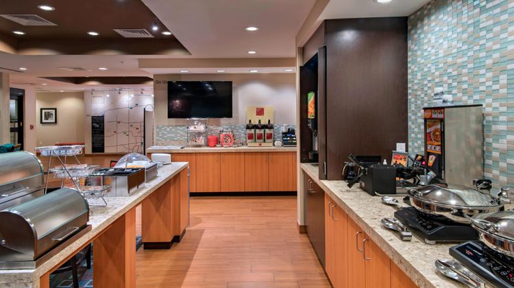 TownePlace Suites West Des Moines Restaurant