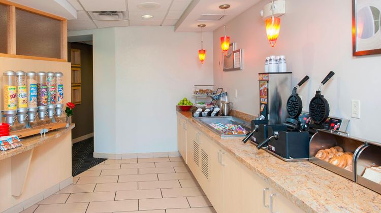 TownePlace Suites Des Moines Urbandale Restaurant