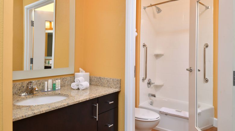 <b>TownePlace Suites Detroit Commerce Room</b>. Images powered by <a href="https://www.leonardoworldwide.com/" title="Leonardo Worldwide" target="_blank">Leonardo</a>.