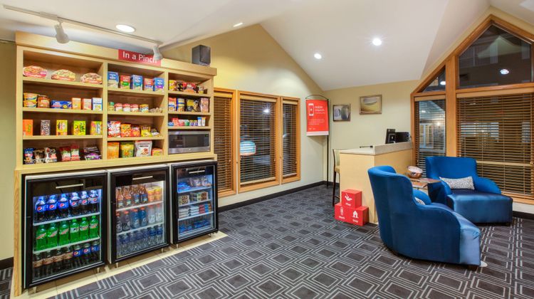 TownePlace Suites by Marriott Lobby