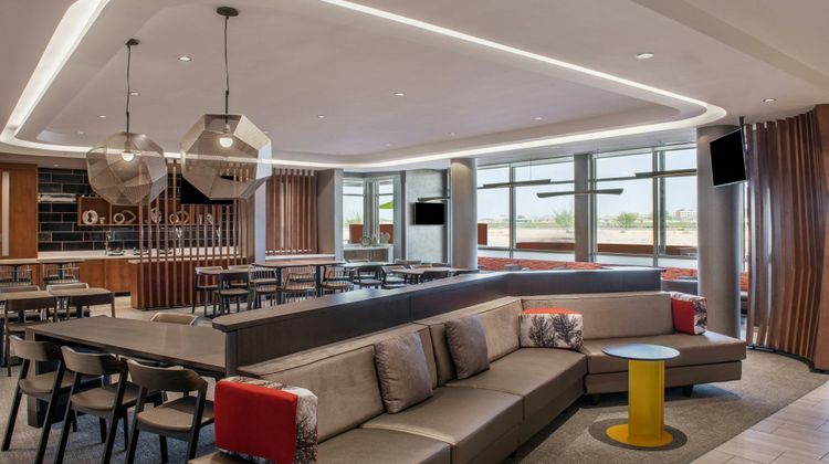 SpringHill Suites by Marriott Phoenix Lobby