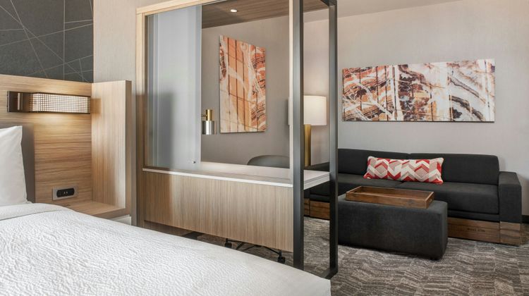SpringHill Suites by Marriott Phoenix Room
