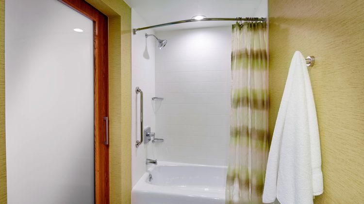 SpringHill Suites Pittsburgh Latrobe Room
