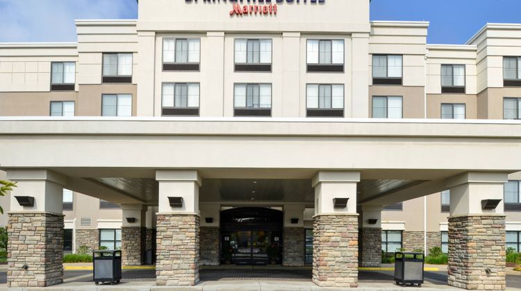 SpringHill Suites Pittsburgh Mills Exterior