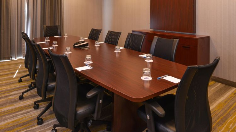 SpringHill Suites Pittsburgh Mills Meeting