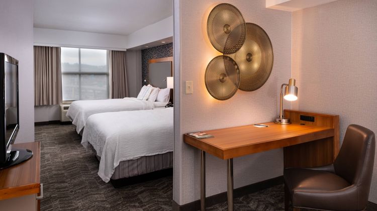 SpringHill Suites Pittsburgh North Shore Suite