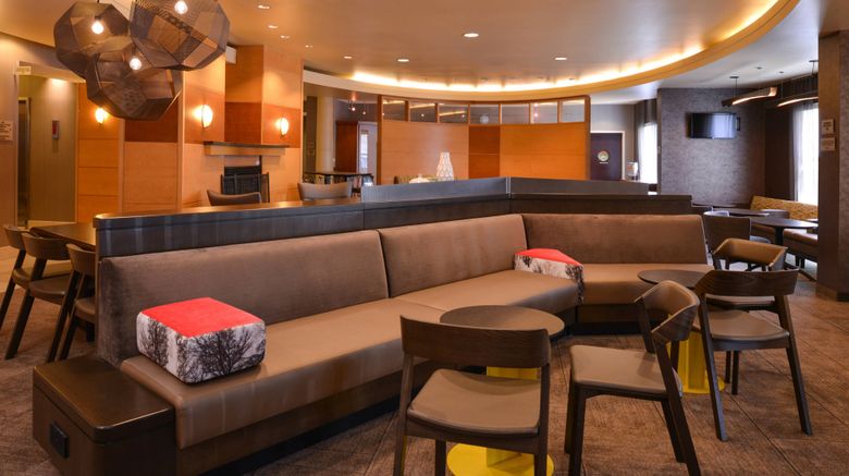 <b>SpringHill Suites Pittsburgh Mills Lobby</b>. Images powered by <a href="https://www.leonardoworldwide.com/" title="Leonardo Worldwide" target="_blank">Leonardo</a>.
