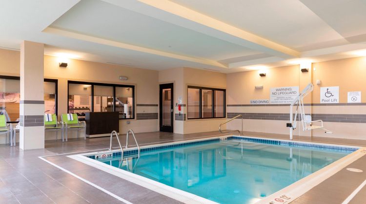 Courtyard by MarriottCleveland Elyria Pool
