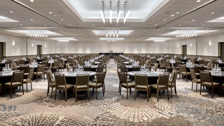 <b>The Westin Edmonton Meeting</b>. Images powered by <a href="https://www.leonardoworldwide.com/" title="Leonardo Worldwide" target="_blank">Leonardo</a>.