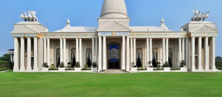 Sheraton Grand Palace Indore Exterior