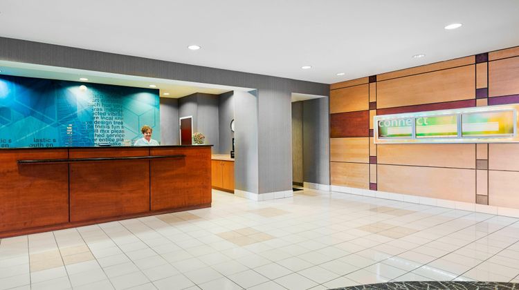 SpringHill Suites Wheeling Lobby
