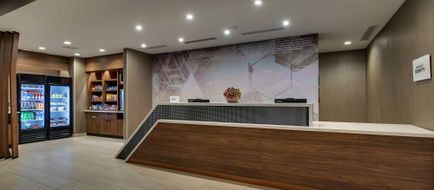 SpringHill Suites Gulfport I-10 Lobby