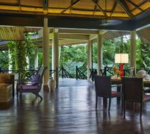 Mulu Marriott Resort & Spa Lobby
