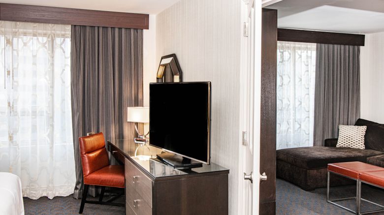 <b>Sheraton Indianapolis City Centre Hotel Suite</b>. Images powered by <a href="https://www.leonardoworldwide.com/" title="Leonardo Worldwide" target="_blank">Leonardo</a>.