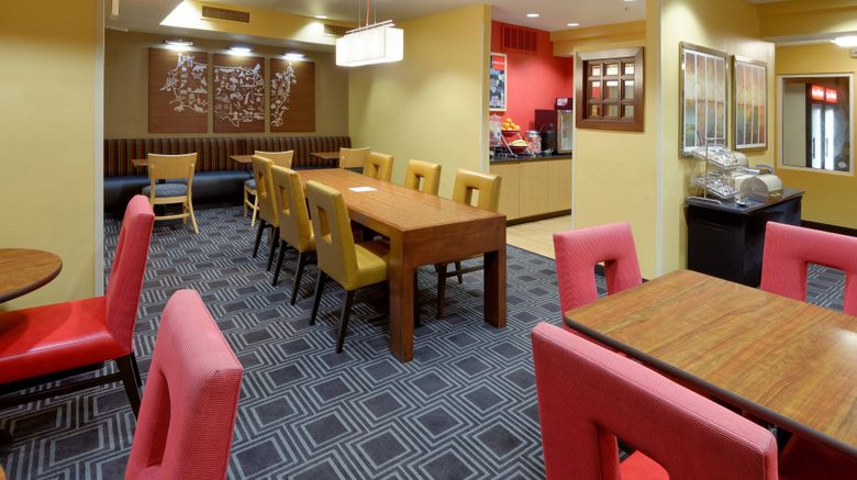 <b>TownePlace Suites by Marriott Restaurant</b>. Images powered by <a href="https://www.leonardoworldwide.com/" title="Leonardo Worldwide" target="_blank">Leonardo</a>.