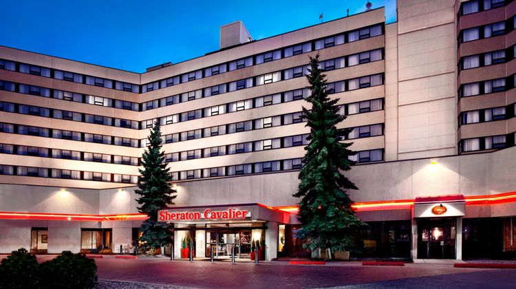 Sheraton Cavalier Calgary Hotel Exterior
