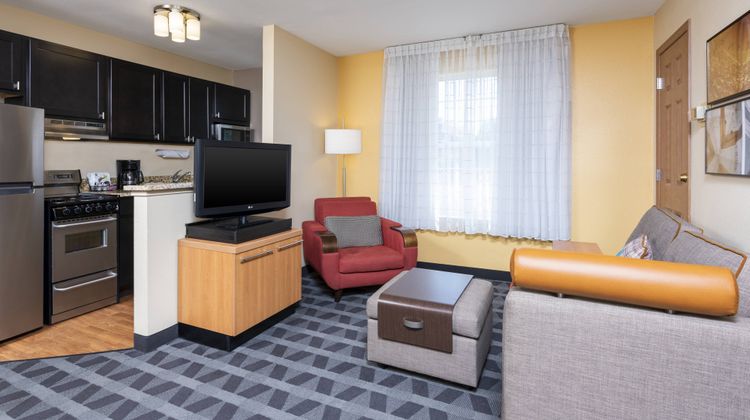 TownePlace Suites East Lansing Room