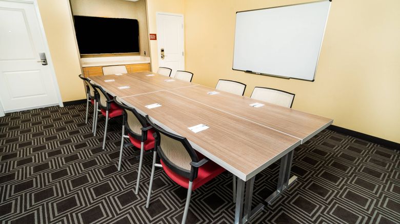 <b>TownePlace Suites Las Vegas City Center Meeting</b>. Images powered by <a href="https://www.leonardoworldwide.com/" title="Leonardo Worldwide" target="_blank">Leonardo</a>.