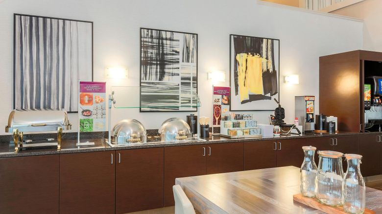 <b>Residence Inn Chicago Deerfield Restaurant</b>. Images powered by <a href="https://www.leonardoworldwide.com/" title="Leonardo Worldwide" target="_blank">Leonardo</a>.