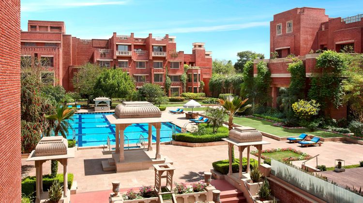 ITC Rajputana, a Luxury Collection Hotel Pool