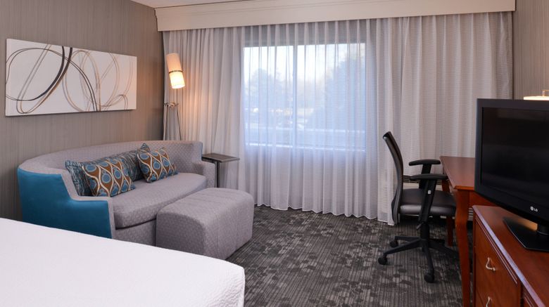 <b>Courtyard by Marriott Charlotte Gastonia Room</b>. Images powered by <a href="https://www.leonardoworldwide.com/" title="Leonardo Worldwide" target="_blank">Leonardo</a>.