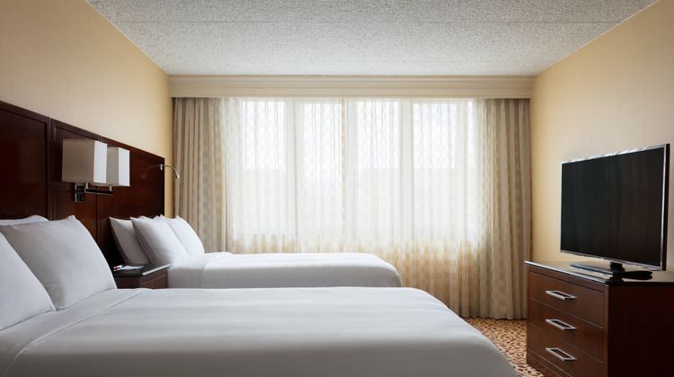 Long Island Marriott Room