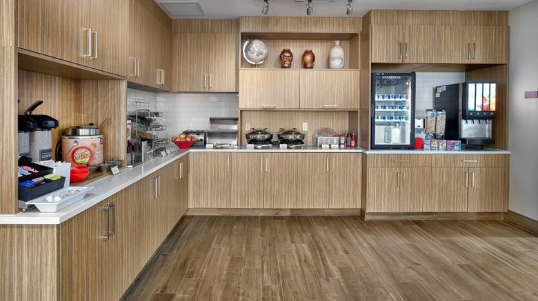 <b>TownePlace Suites Edmonton Sherwood Park Restaurant</b>. Images powered by <a href="https://www.leonardoworldwide.com/" title="Leonardo Worldwide" target="_blank">Leonardo</a>.
