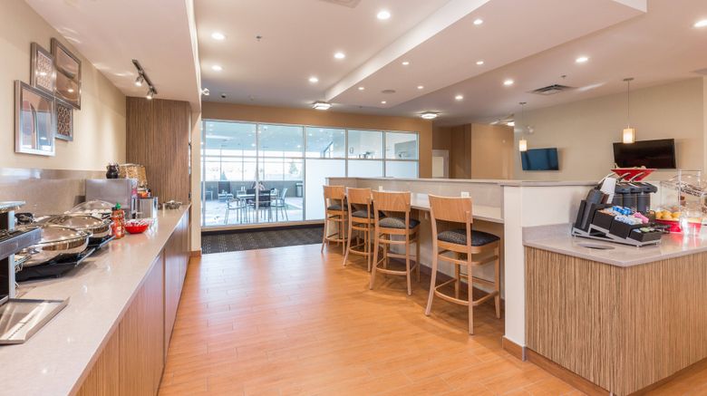 <b>TownePlace Suites Edmonton South Restaurant</b>. Images powered by <a href="https://www.leonardoworldwide.com/" title="Leonardo Worldwide" target="_blank">Leonardo</a>.