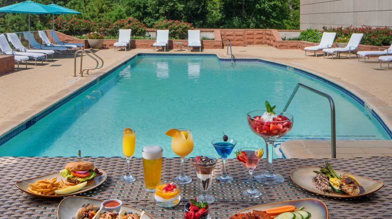 <b>The Woodlands Waterway Marriott Hotel Pool</b>. Images powered by <a href="https://www.leonardoworldwide.com/" title="Leonardo Worldwide" target="_blank">Leonardo</a>.