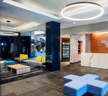 Sheraton Suites Philadelphia Airport Lobby