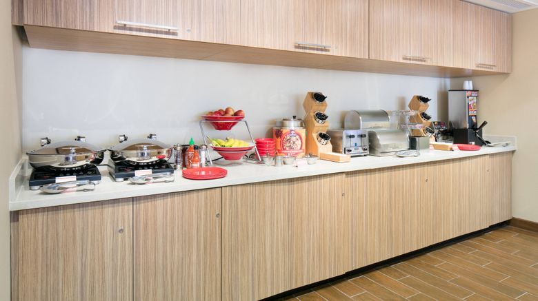 <b>TownePlace Suites Kansas City Airport Restaurant</b>. Images powered by <a href="https://www.leonardoworldwide.com/" title="Leonardo Worldwide" target="_blank">Leonardo</a>.