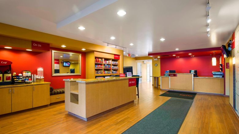 <b>TownePlace Suites Overland Park Lobby</b>. Images powered by <a href="https://www.leonardoworldwide.com/" title="Leonardo Worldwide" target="_blank">Leonardo</a>.