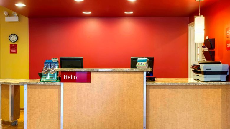 <b>TownePlace Suites Overland Park Lobby</b>. Images powered by <a href="https://www.leonardoworldwide.com/" title="Leonardo Worldwide" target="_blank">Leonardo</a>.