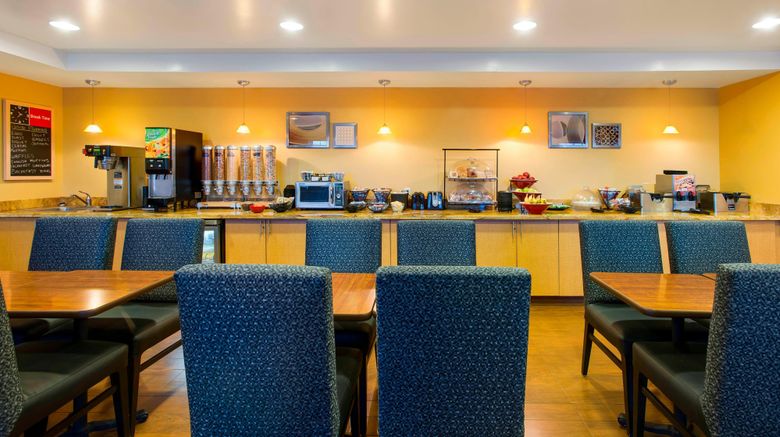 <b>TownePlace Suites Overland Park Restaurant</b>. Images powered by <a href="https://www.leonardoworldwide.com/" title="Leonardo Worldwide" target="_blank">Leonardo</a>.