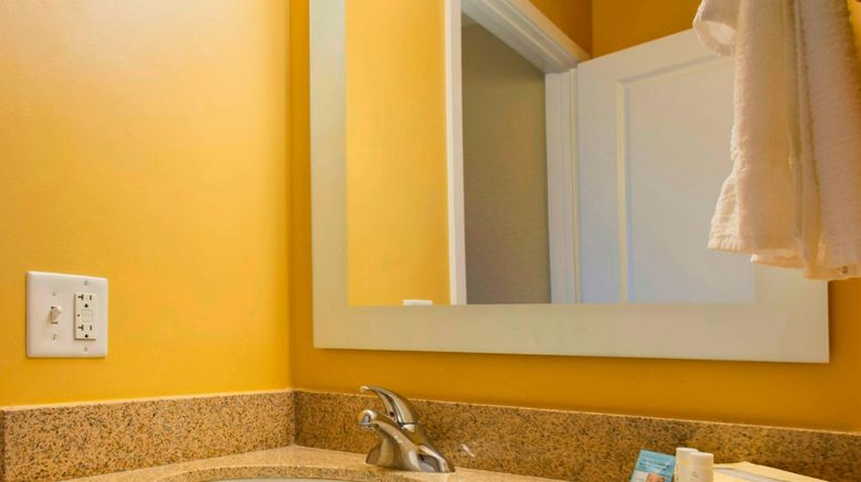 <b>TownePlace Suites Overland Park Room</b>. Images powered by <a href="https://www.leonardoworldwide.com/" title="Leonardo Worldwide" target="_blank">Leonardo</a>.