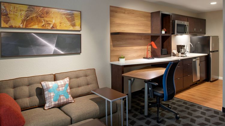 TownePlace Suites Richmond Room