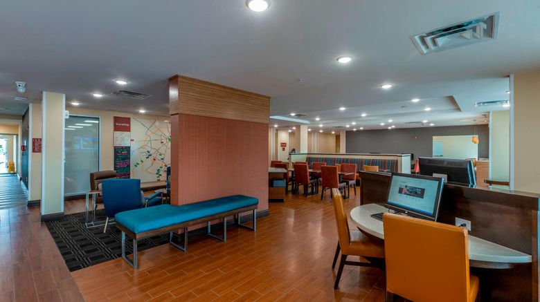 <b>TownePlace Suites Keeneland/Airport Lobby</b>. Images powered by <a href="https://www.leonardoworldwide.com/" title="Leonardo Worldwide" target="_blank">Leonardo</a>.