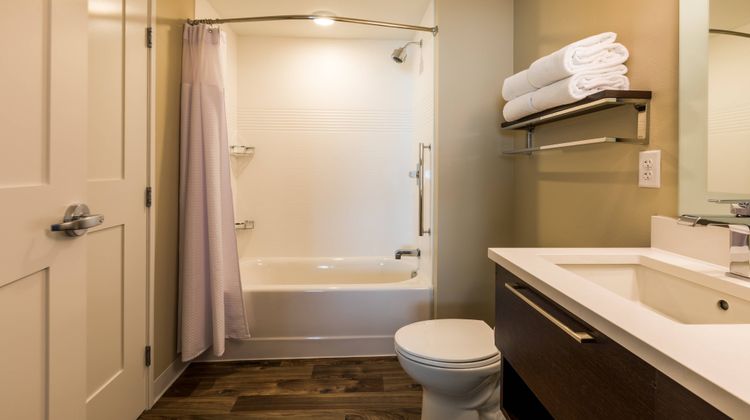 TownePlace Suites by Marriott Beaverton Suite