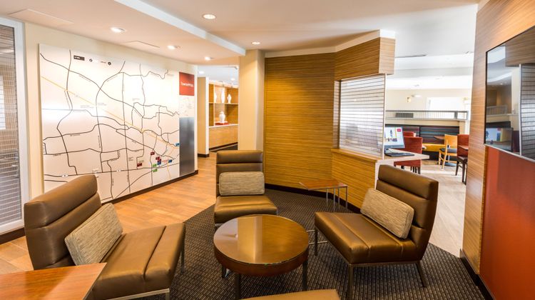 TownePlace Suites by Marriott Beaverton Lobby