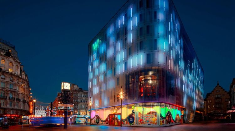 W London - Leicester Square Exterior