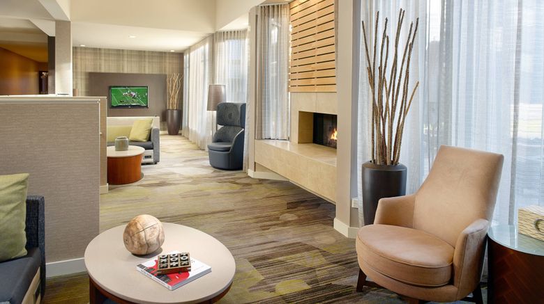 <b>Courtyard Charlotte SouthPark Lobby</b>. Images powered by <a href="https://www.leonardoworldwide.com/" title="Leonardo Worldwide" target="_blank">Leonardo</a>.