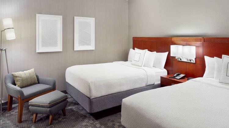 Courtyard Charlotte SouthPark Suite