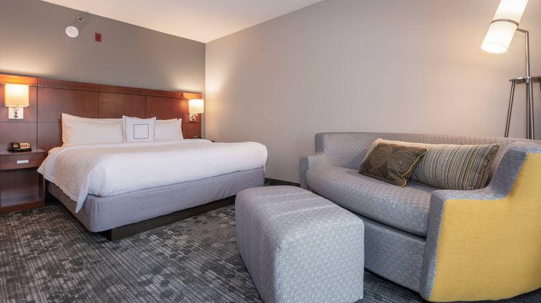 <b>Courtyard Charlotte Lake Norman Room</b>. Images powered by <a href="https://www.leonardoworldwide.com/" title="Leonardo Worldwide" target="_blank">Leonardo</a>.