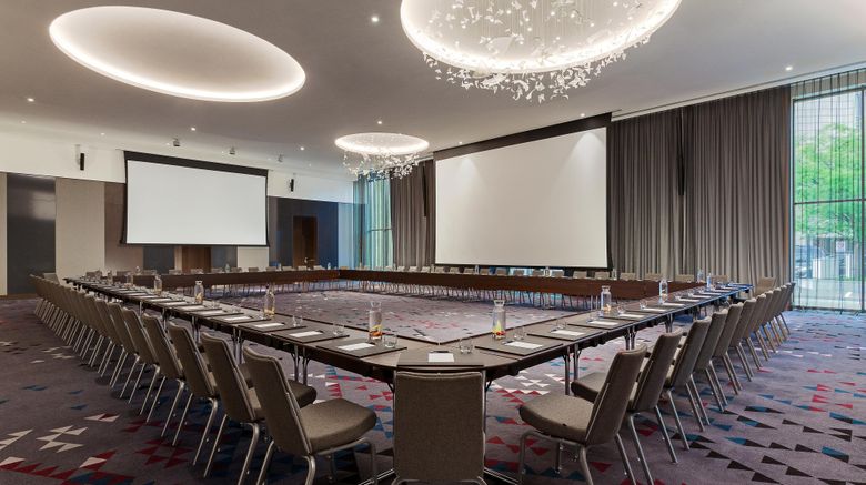 <b>Sheraton Grand Tbilisi Metechi Palace Meeting</b>. Images powered by <a href="https://www.leonardoworldwide.com/" title="Leonardo Worldwide" target="_blank">Leonardo</a>.
