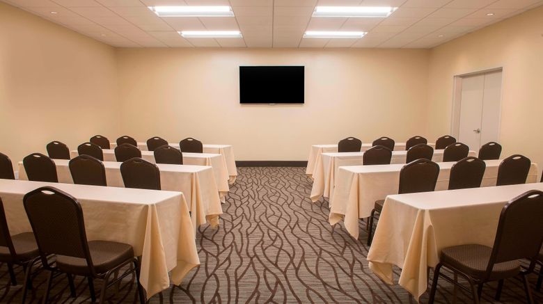 <b>Sheraton Mesa Hotel at Wrigleyville West Meeting</b>. Images powered by <a href="https://www.leonardoworldwide.com/" title="Leonardo Worldwide" target="_blank">Leonardo</a>.