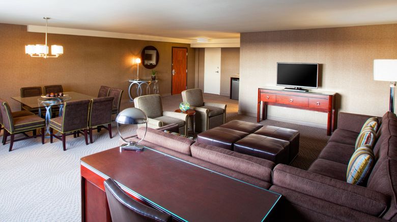 <b>Sheraton Pittsburgh Airport Hotel Suite</b>. Images powered by <a href="https://www.leonardoworldwide.com/" title="Leonardo Worldwide" target="_blank">Leonardo</a>.