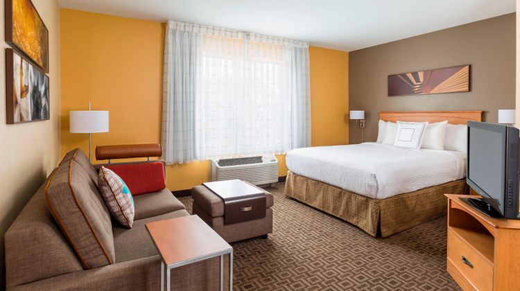TownePlace Suites Phoenix North Suite