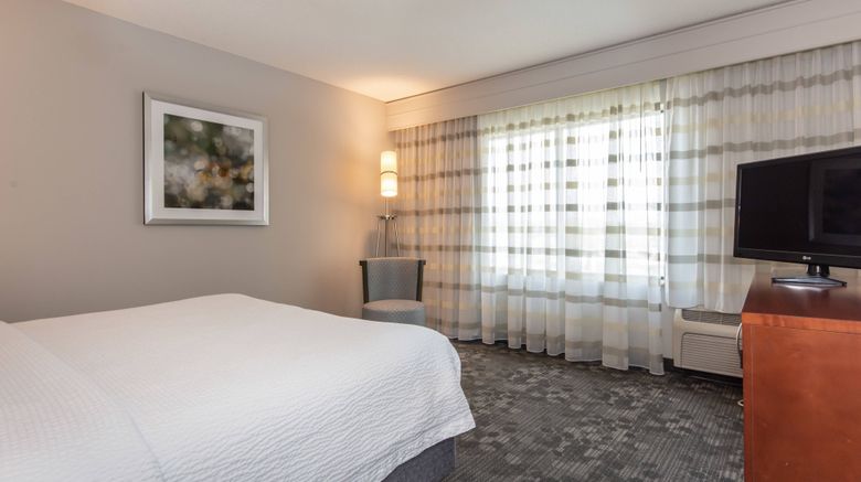 <b>Courtyard Charlotte Lake Norman Room</b>. Images powered by <a href="https://www.leonardoworldwide.com/" title="Leonardo Worldwide" target="_blank">Leonardo</a>.