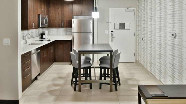 Residence Inn Eau Claire Room